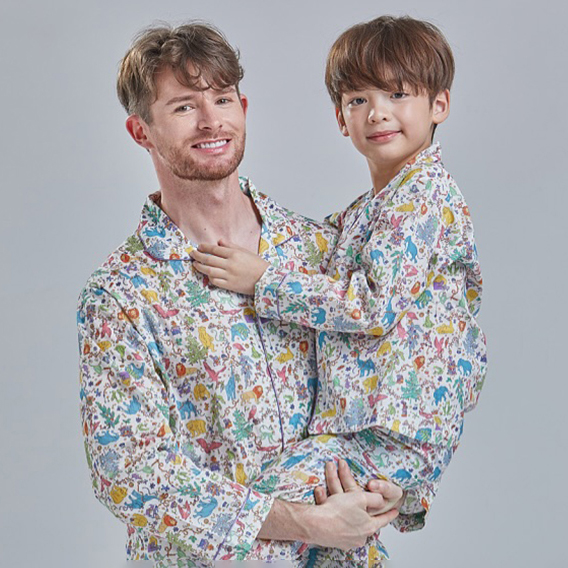 <a href='/b_sketch.html?ptype=view&idx=10814&page=1&code=b_sketch'>폴앤안나 외국인 남성 모델 섭외</a>