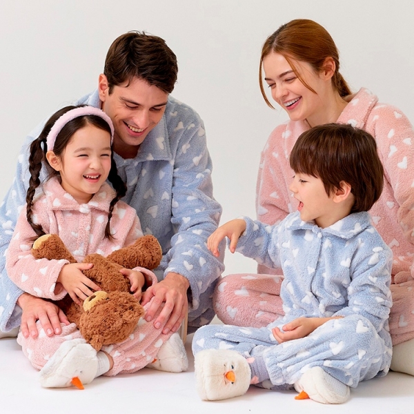 <a href='/index.html?ptype=view&idx=10912&page=1&code=b_sketch'> 베베쥬 외국인 모델 섭외</a>