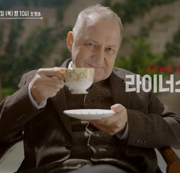 <a href='/index.html?ptype=view&idx=10923&page=1&code=b_sketch'>사이언스워 촬영 외국인 모델 섭의</a>